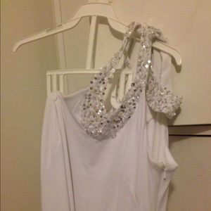 Elegant White One-Shoulder Dress with Train